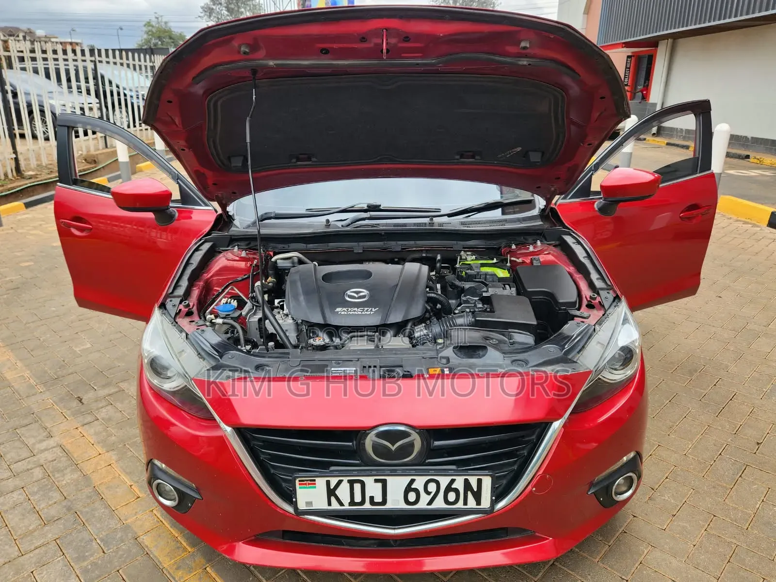 Mazda Axela 2015 Red