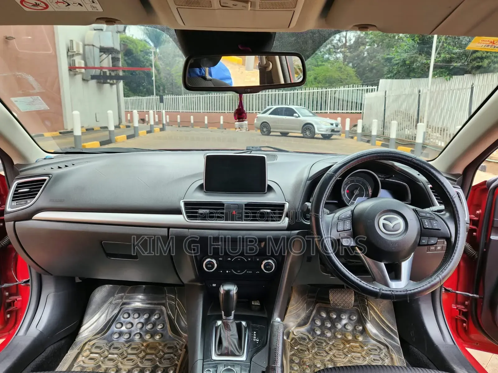 Mazda Axela 2015 Red