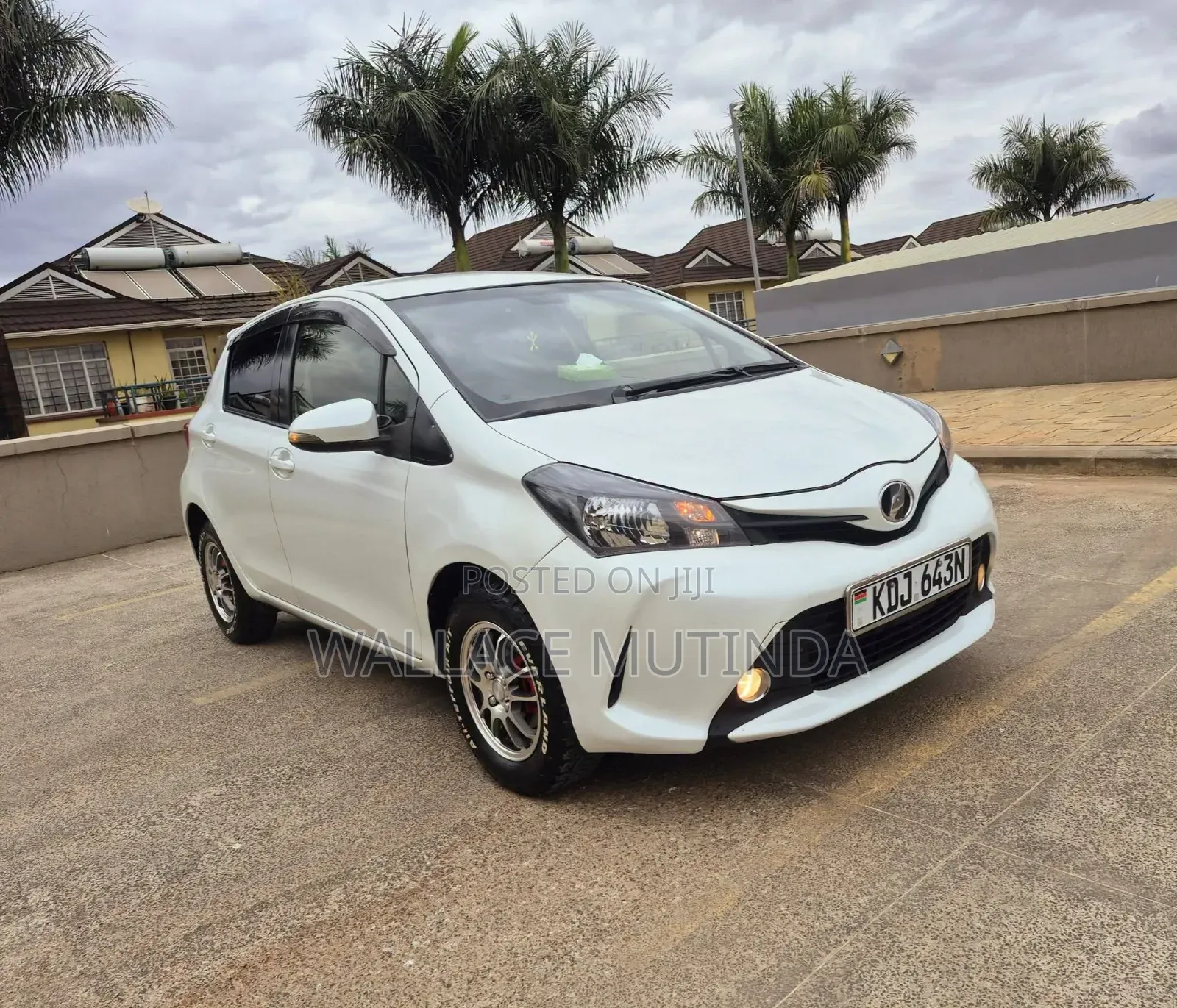Toyota Vitz 2015 White