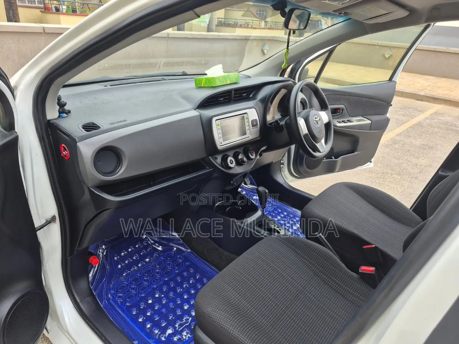 Toyota Vitz 2015 White