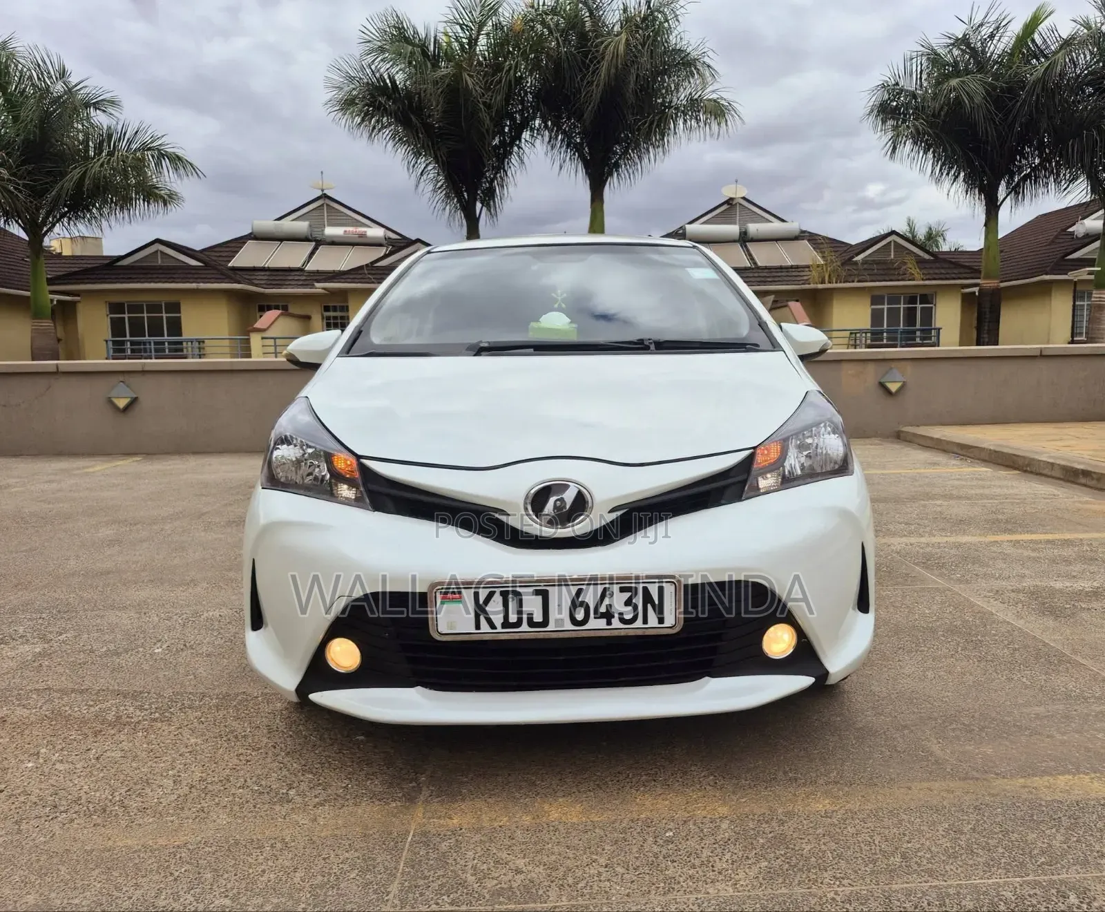 Toyota Vitz 2015 White