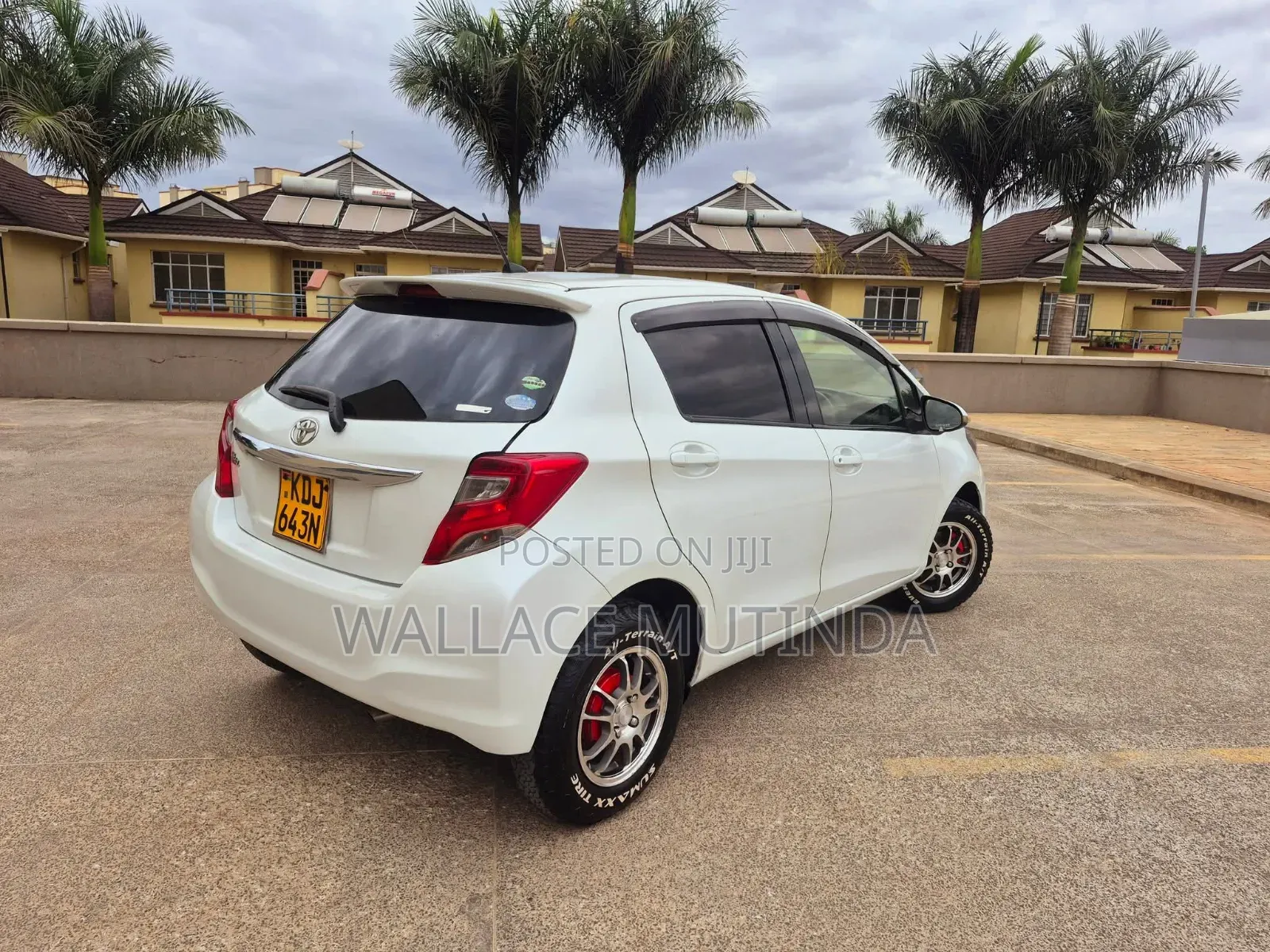 Toyota Vitz 2015 White