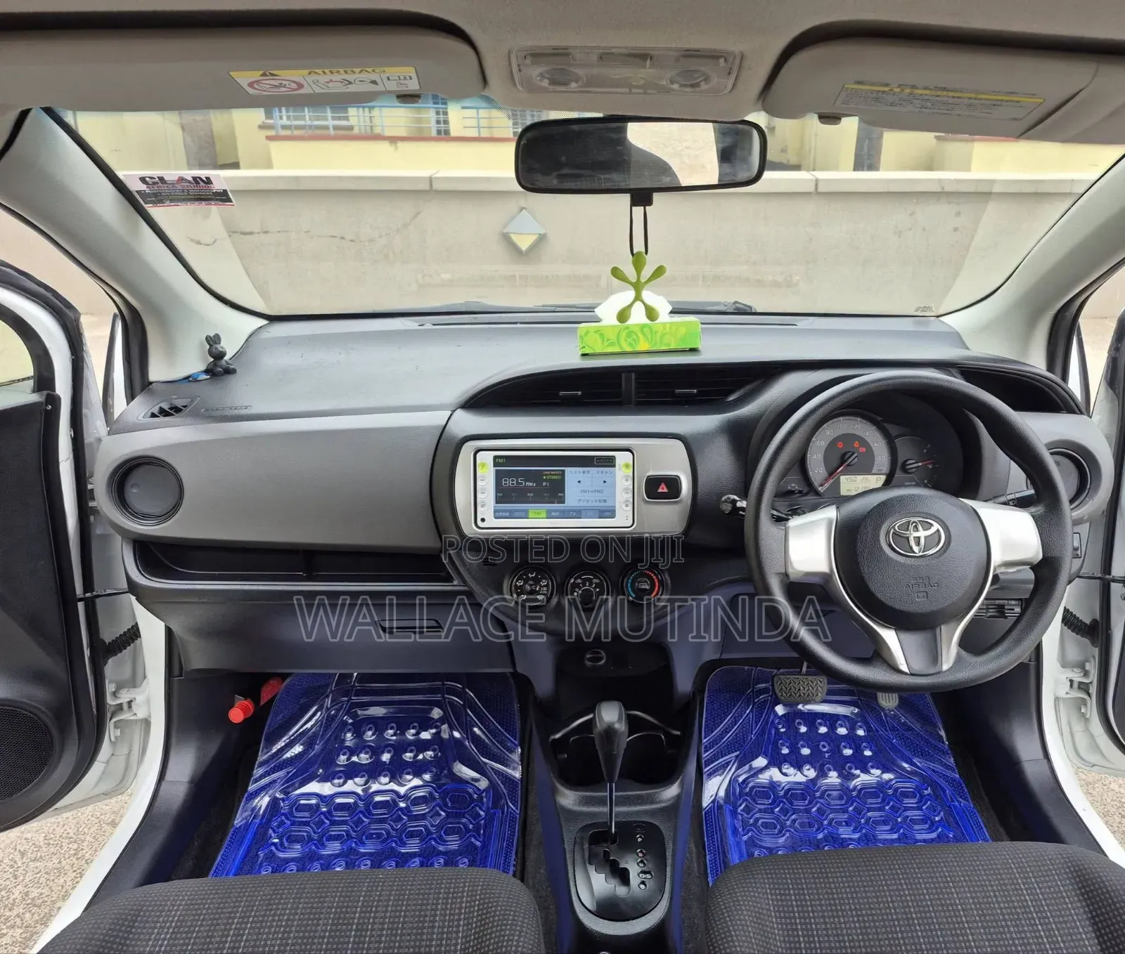 Toyota Vitz 2015 White