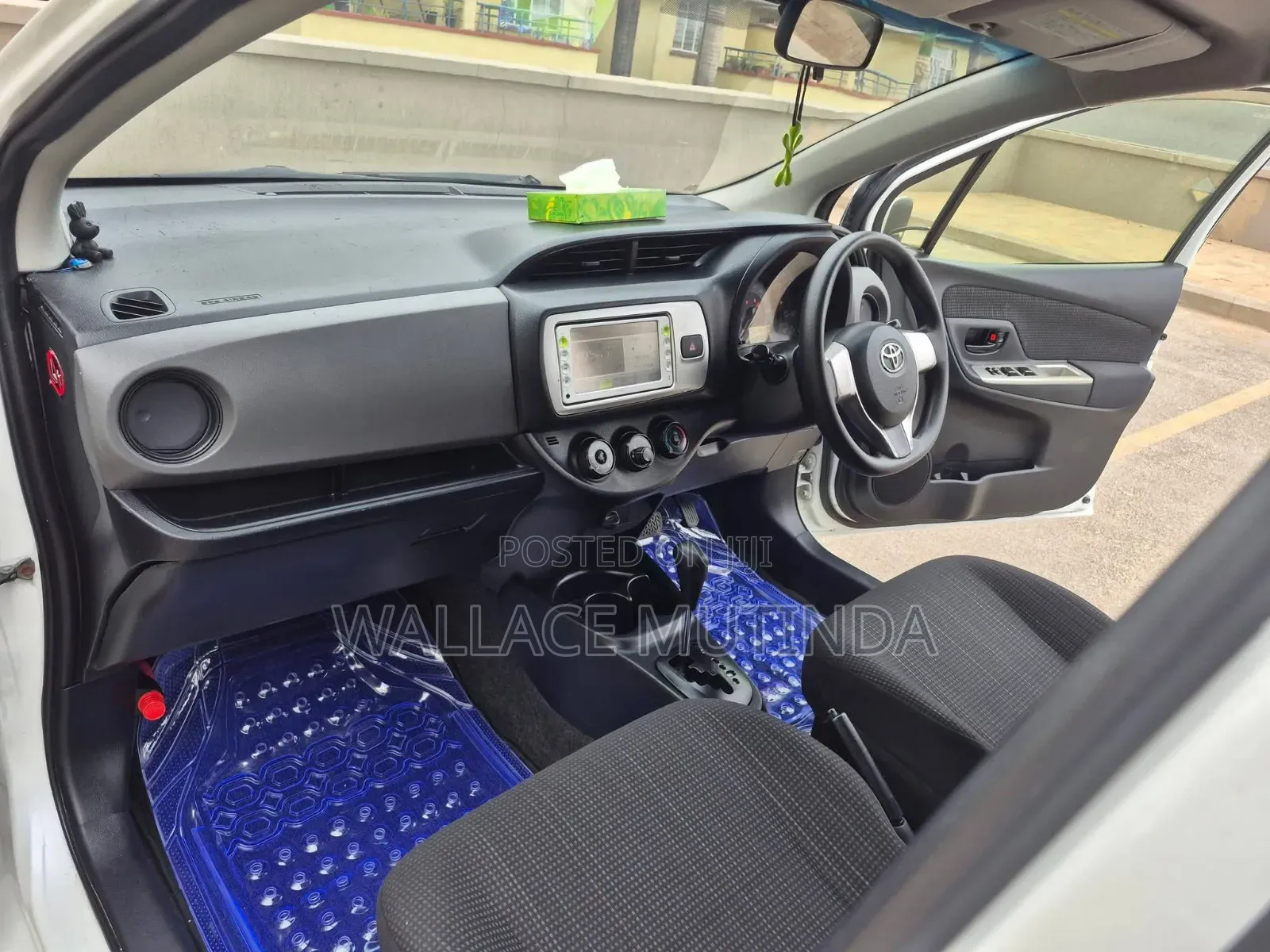 Toyota Vitz 2015 White