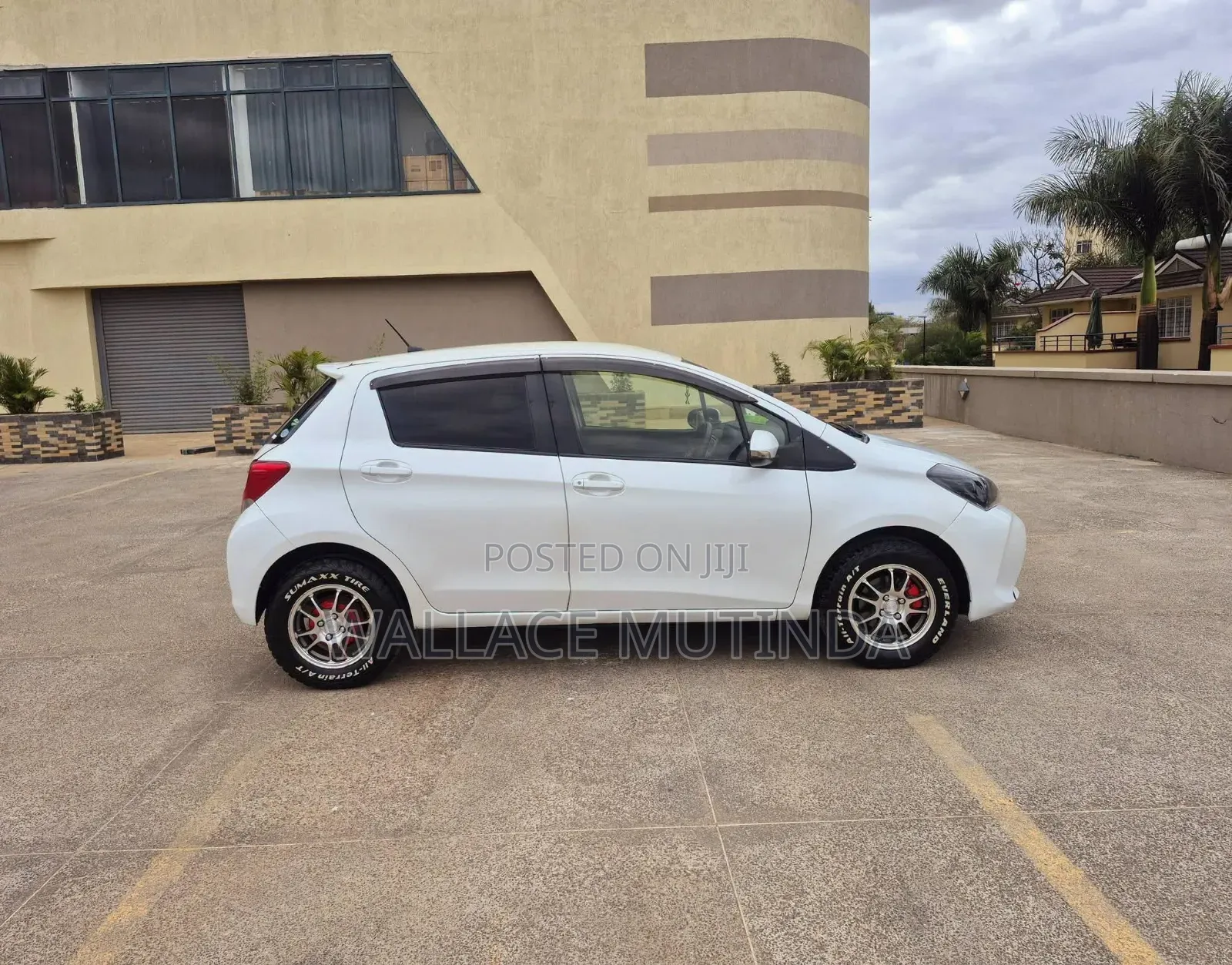 Toyota Vitz 2015 White