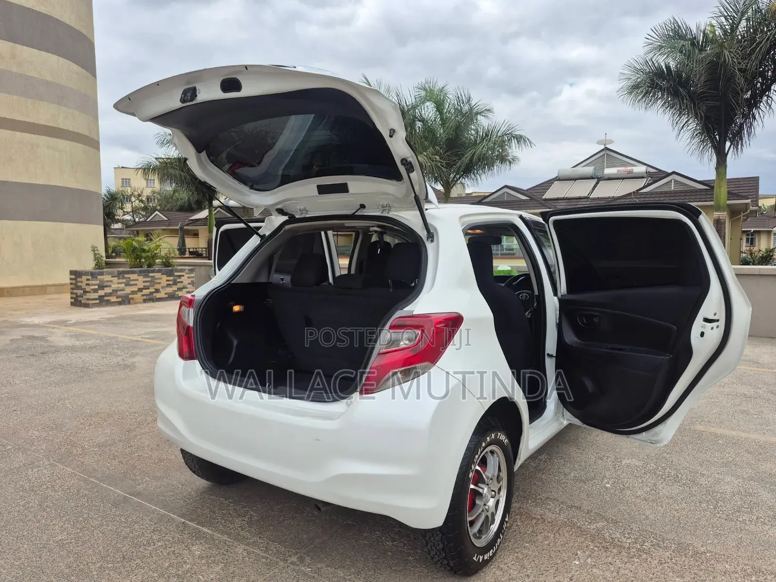 Toyota Vitz 2015 White