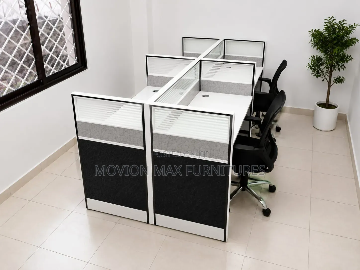 Workstation Office Desk/Black Table