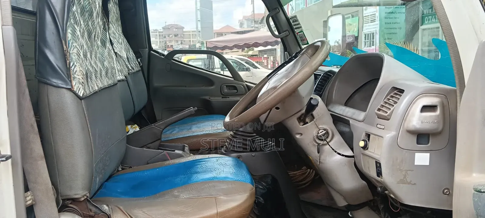 Toyota Dyna 2012 White