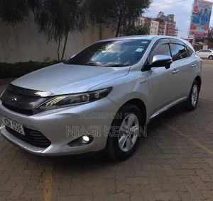 Toyota Harrier 2.5 Hybrid 4WD 2015 Silver
