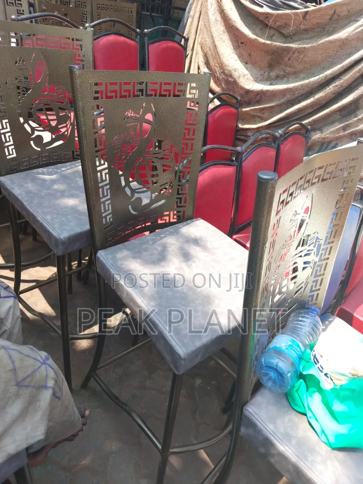 Comfortable Restaurant Chairs for Sale