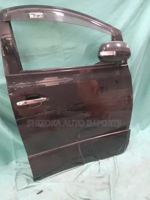 F Door Assy Rh Toyota Vellfire  2010