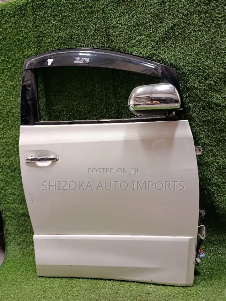 F Door Assy Rh Toyota Vellfire  2010