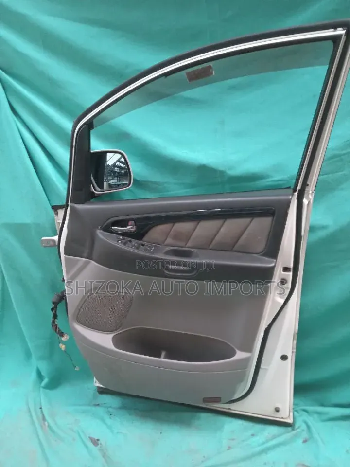 F Door Assy Rh Toyota Alphard v 2004