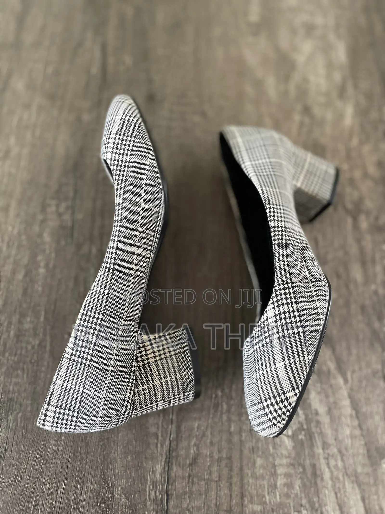 Ladies Marks and Spencer Insolia Heels (Size 4.5 Wide Fit)