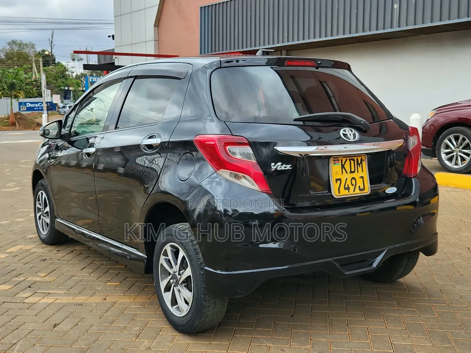 Toyota Vitz 2016 Black