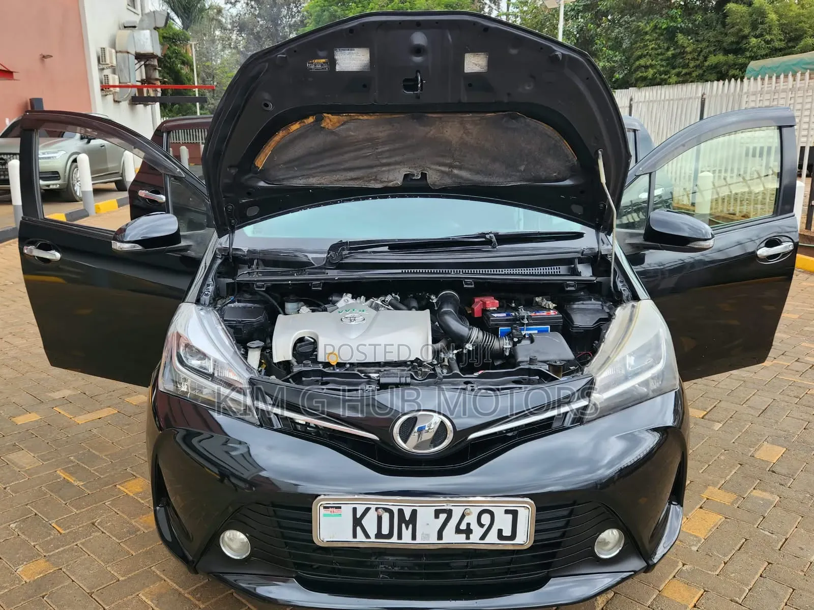 Toyota Vitz 2016 Black