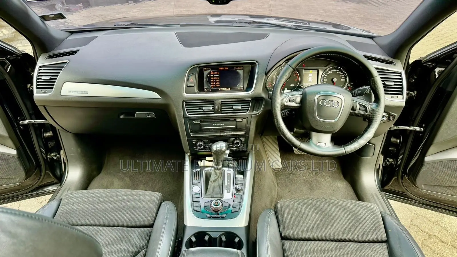 Audi Q5 2.0T Premium Quattro 2012 Black