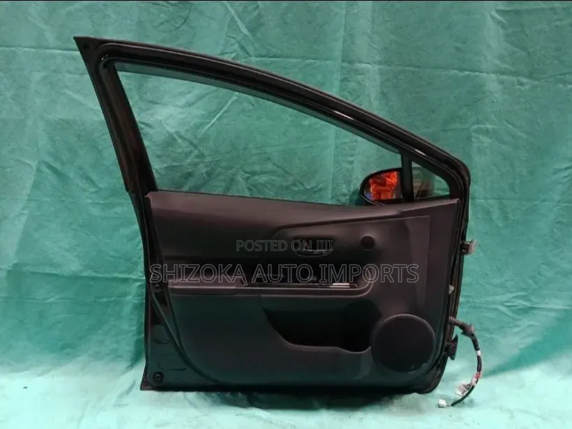 F Door Assy Lh Toyota Aqua Nhp10 2016