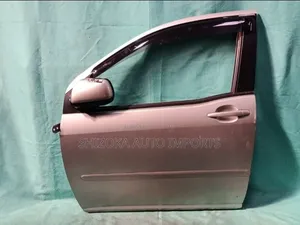 F Door Assy Lh Toyota Raum  2007