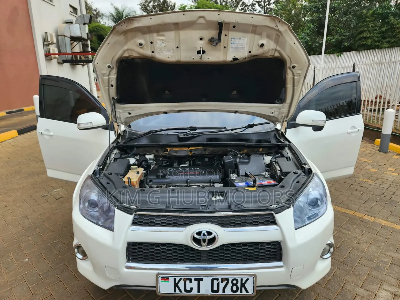 Toyota RAV4 2011 Pearl