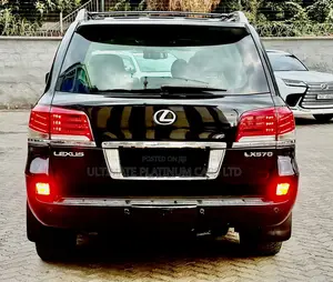 Lexus LX 570 2010 Black
