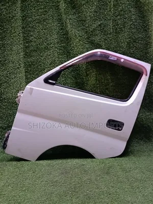 F Door Assy Lh Nissan Caravan Van E25 2006
