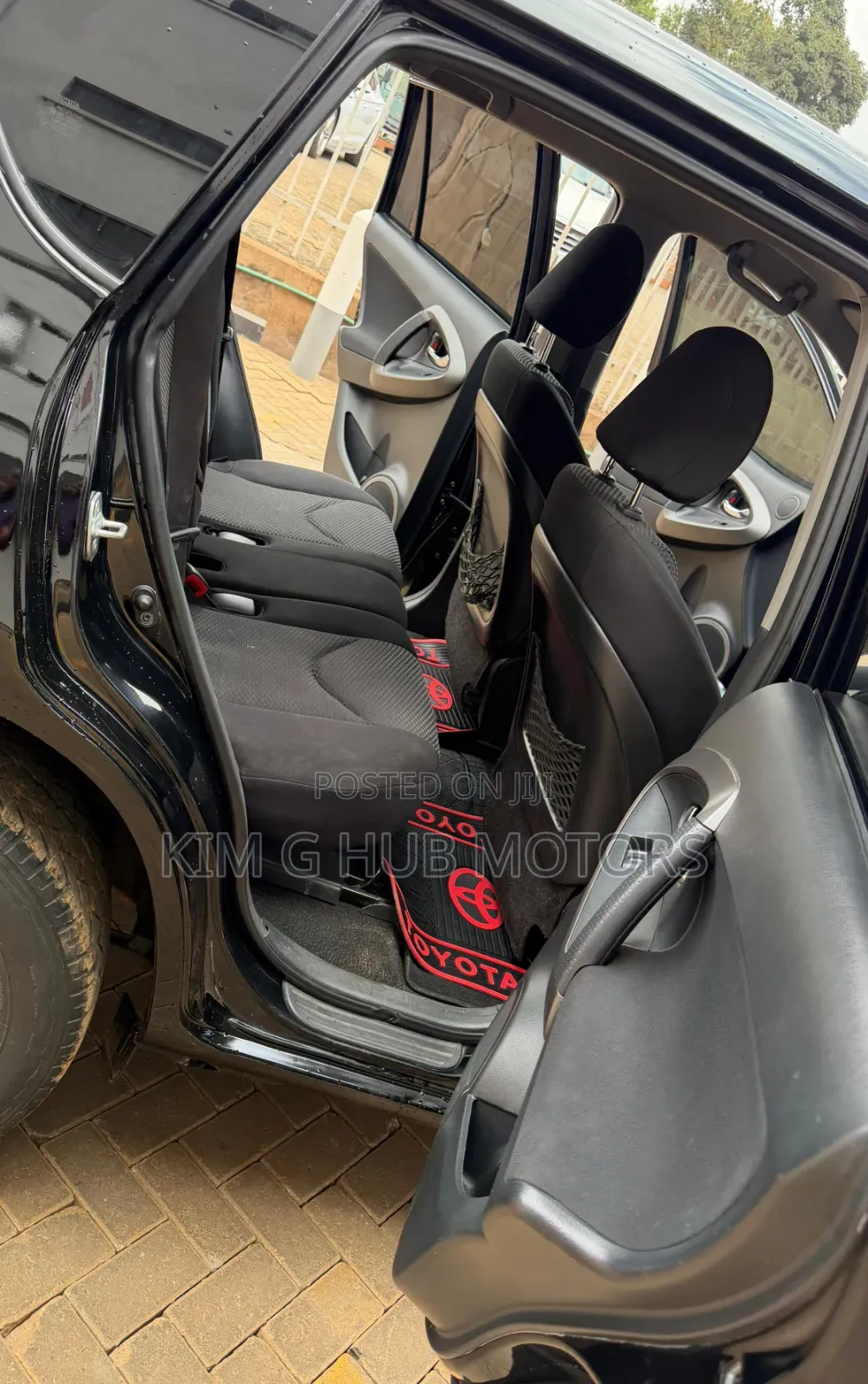 Toyota RAV4 2010 Black