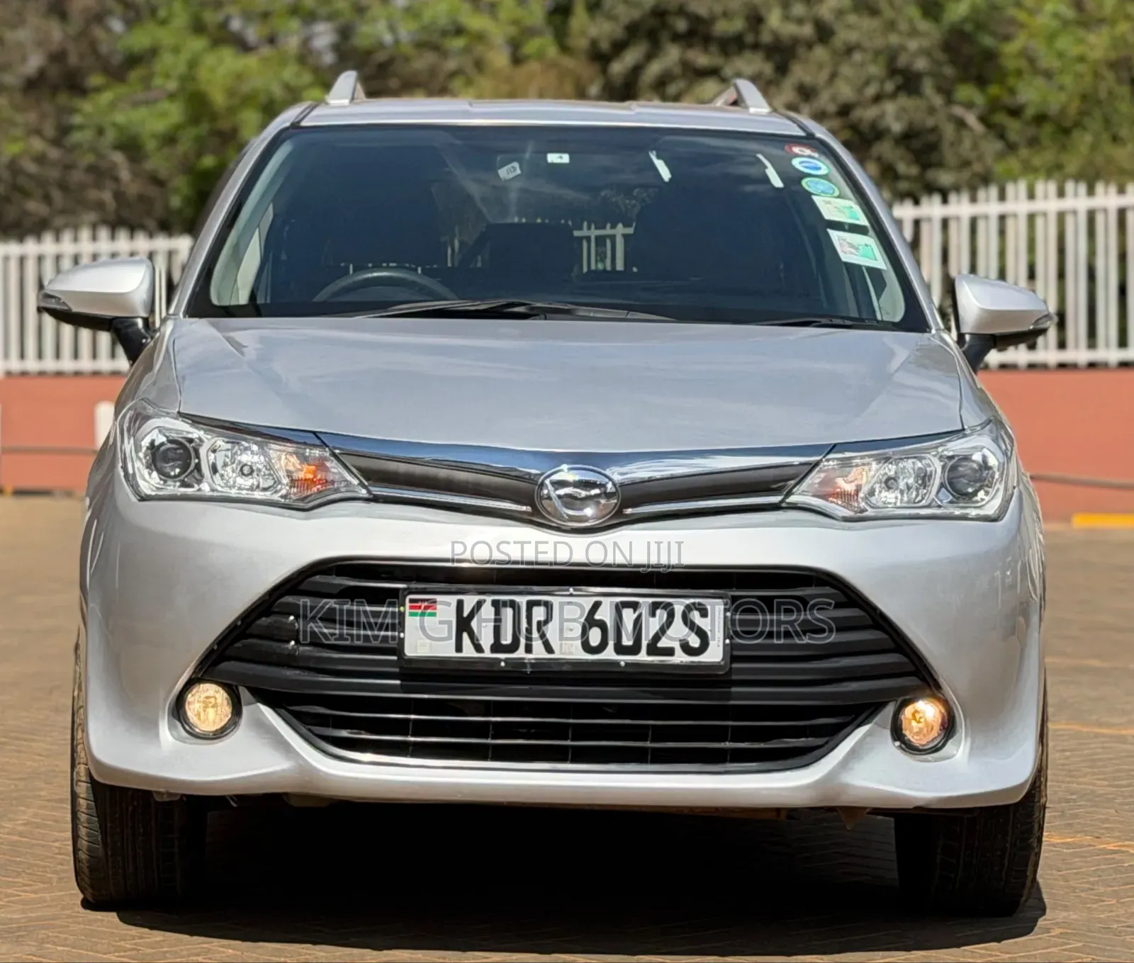 Toyota Corolla Fielder 2017 Silver