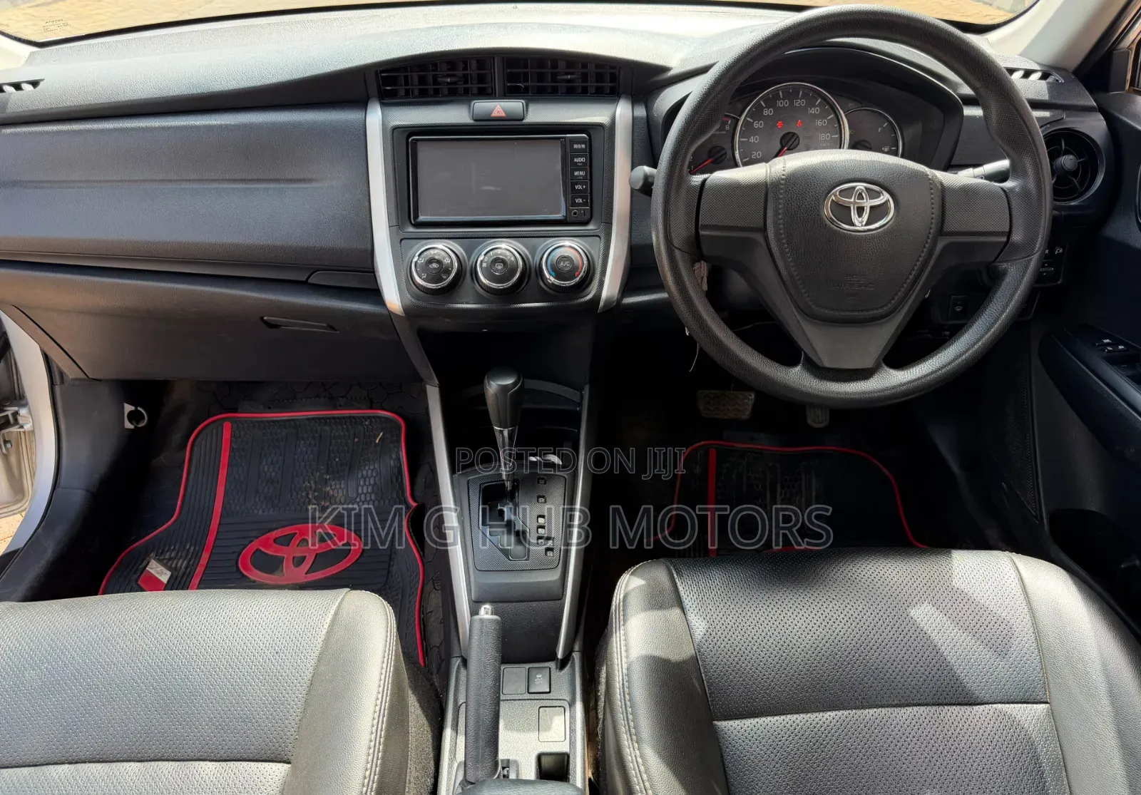 Toyota Corolla Fielder 2017 Silver