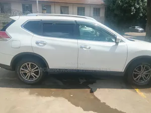 Nissan X-Trail 2015 Pearl