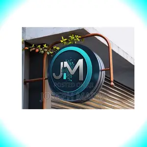 Website Builder & Digital Solutions Specialist