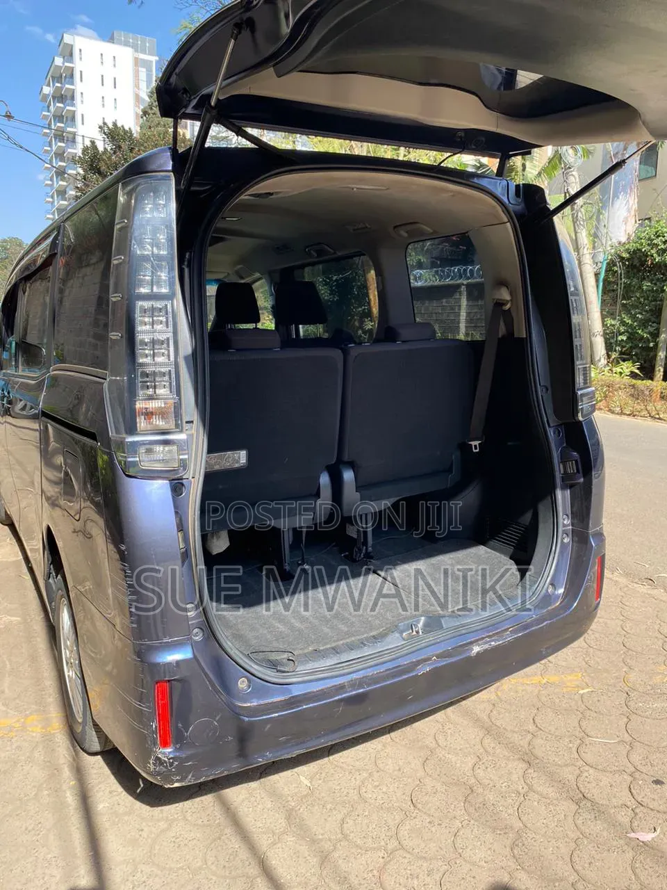Toyota Voxy 2014 Black