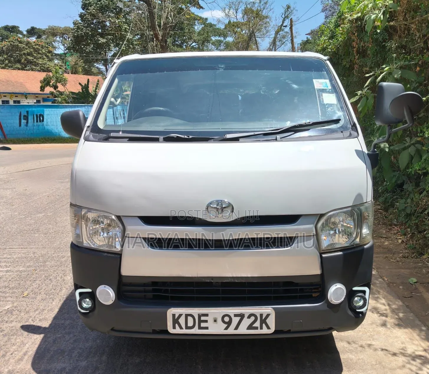 Toyota HiAce 2015 White