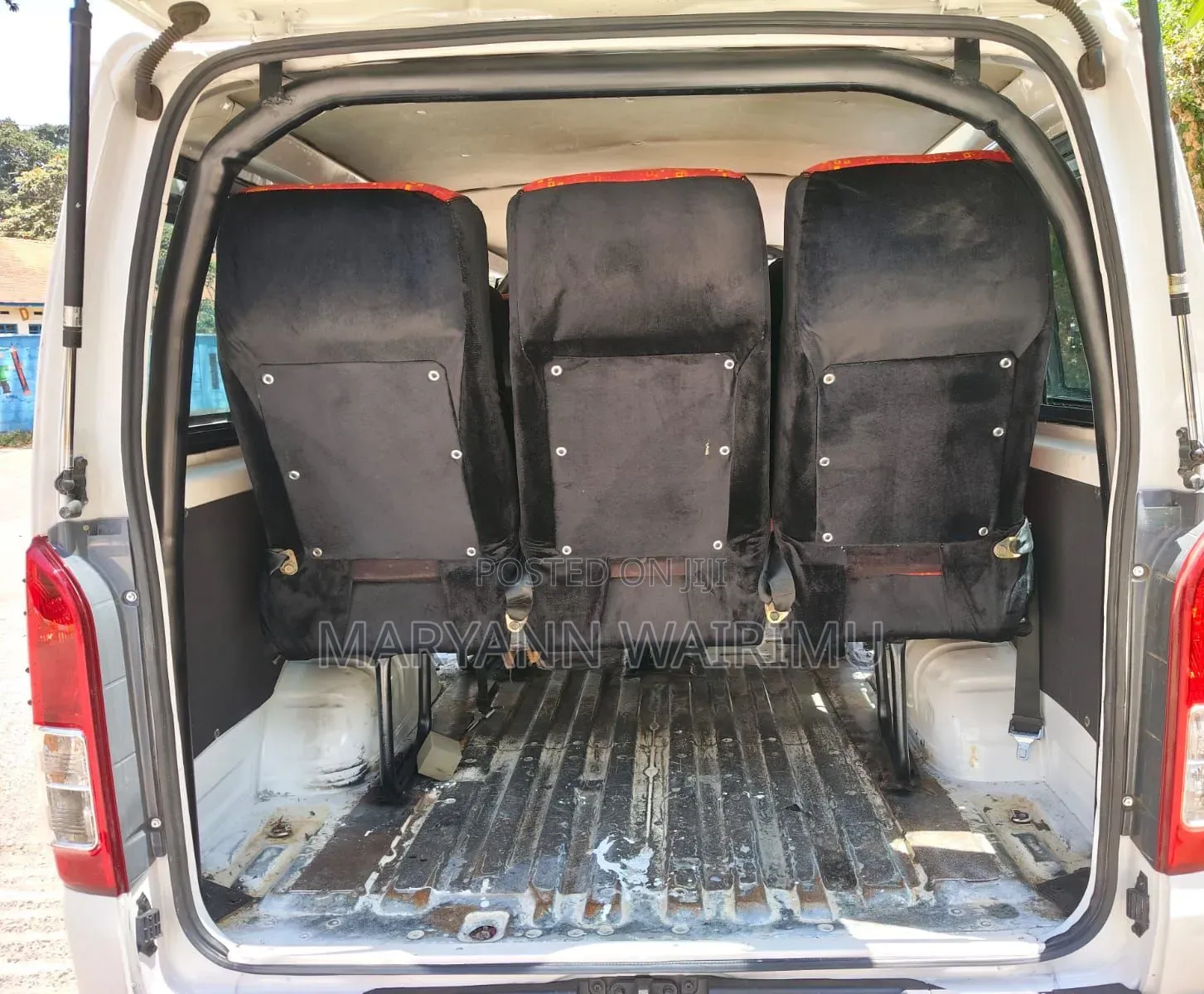 Toyota HiAce 2015 White