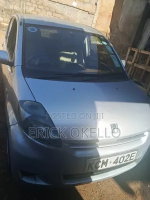 Toyota Passo 1.0 AWD 2010 Silver