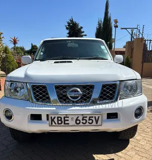 Nissan Patrol 2008 White