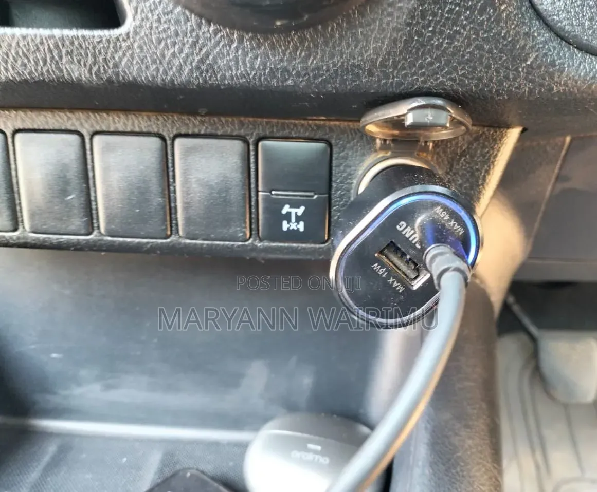 Toyota Hilux 2021 Brown