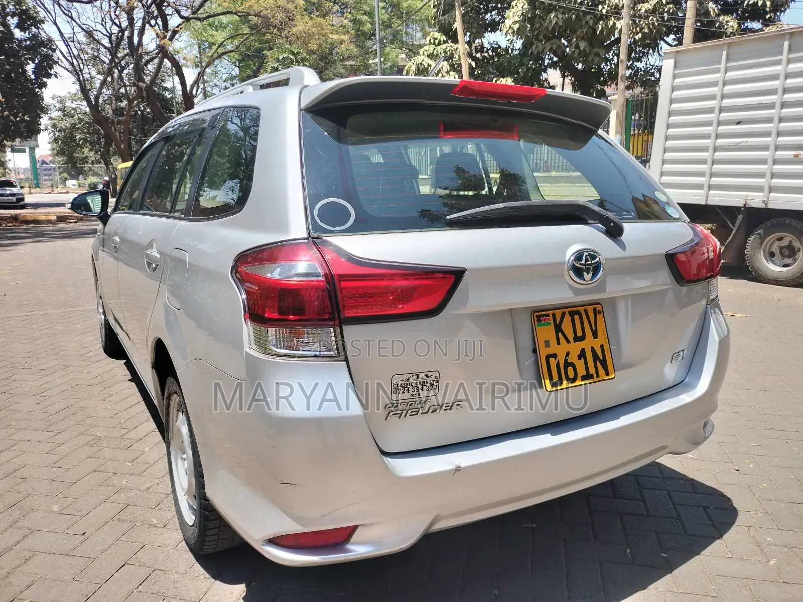 Toyota Corolla Fielder 2018 Silver