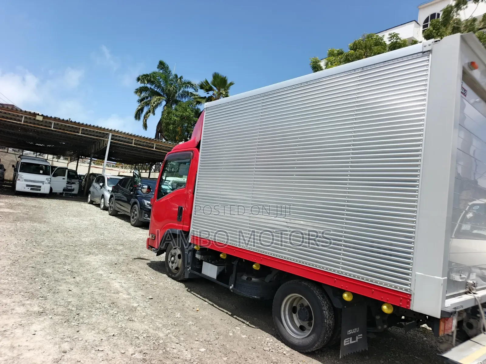 Isuzu Elf 2020 Red