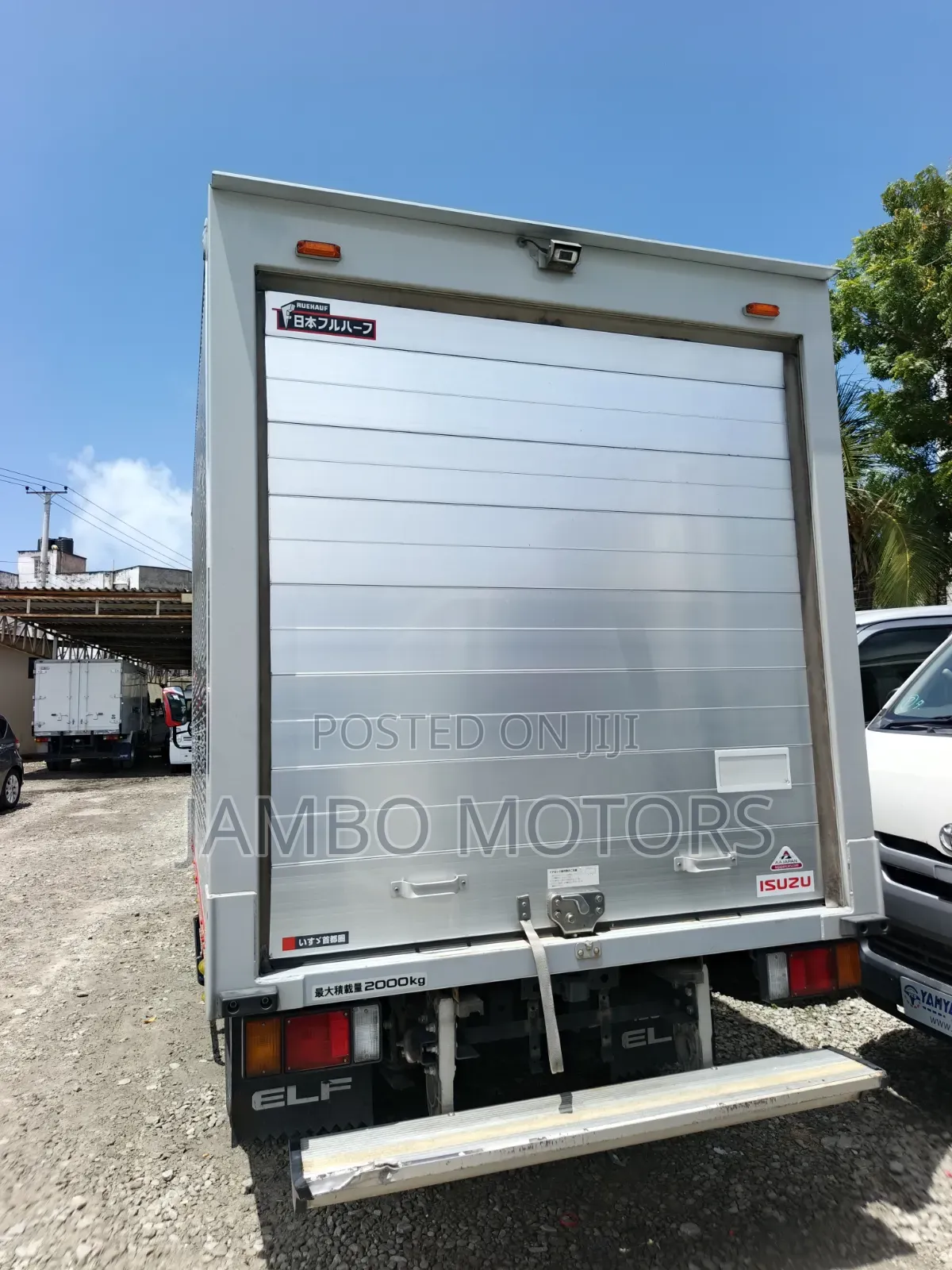 Isuzu Elf 2020 Red