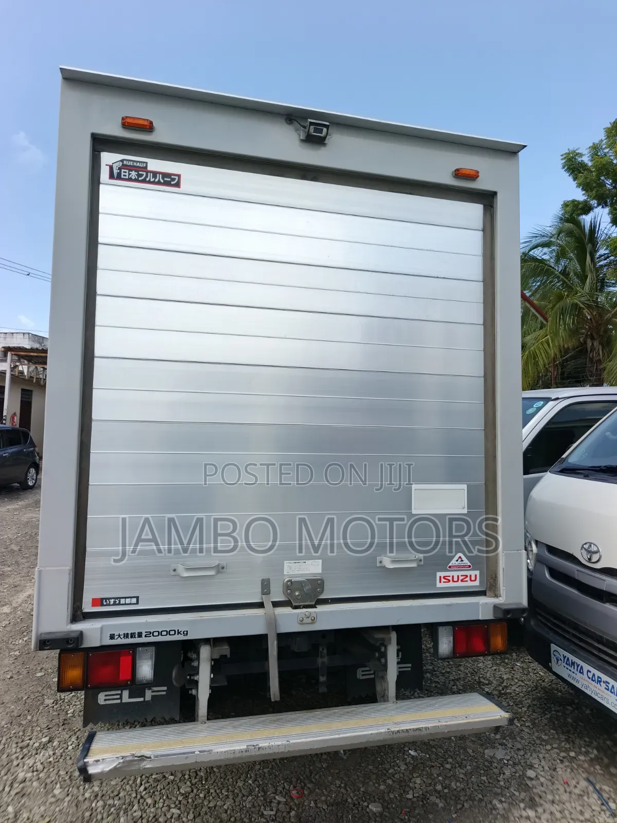 Isuzu Elf 2020 Red