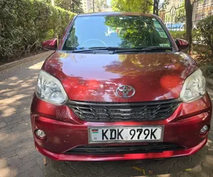 Toyota Passo 2016 Burgundy