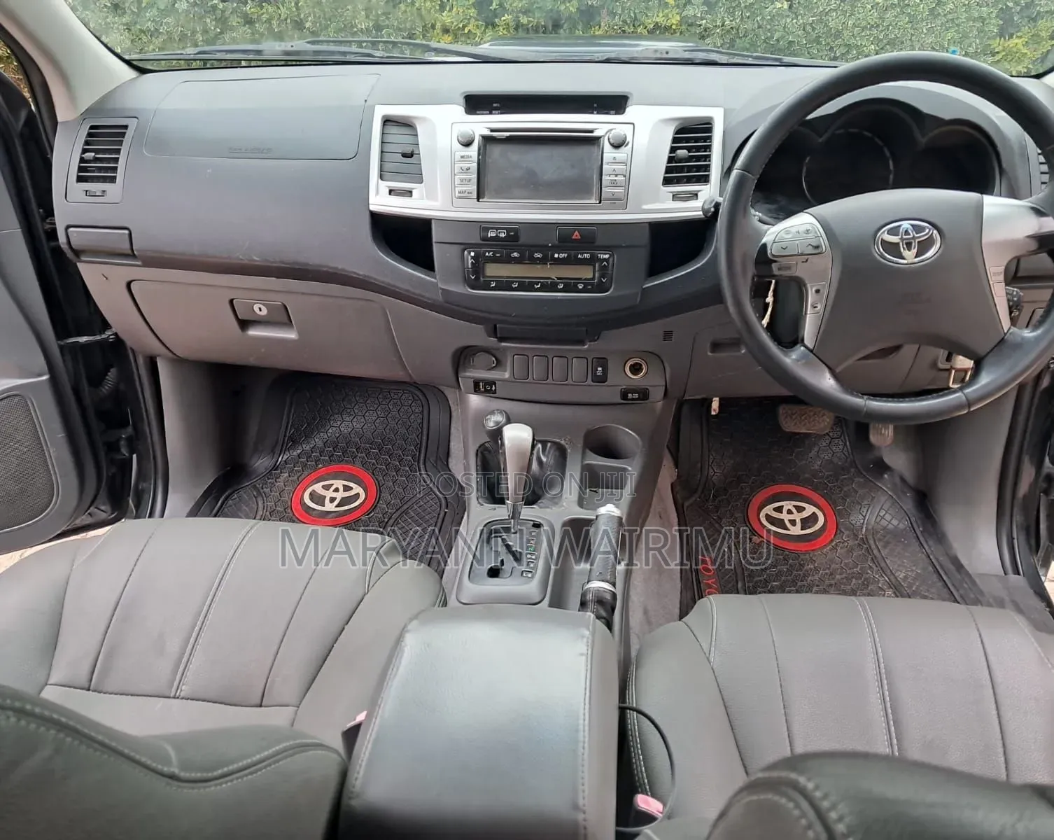 Toyota Hilux 2012 Black