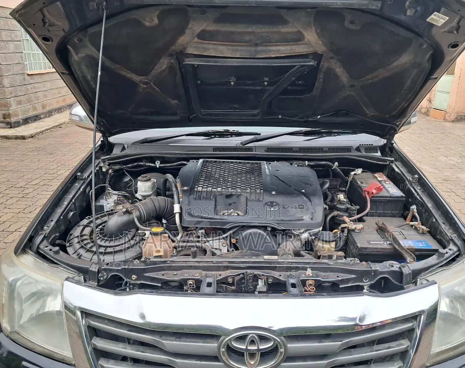 Toyota Hilux 2012 Black
