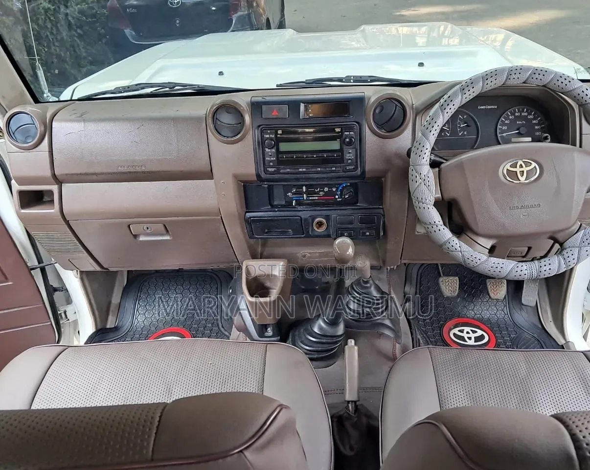 Toyota Land Cruiser 2012 White