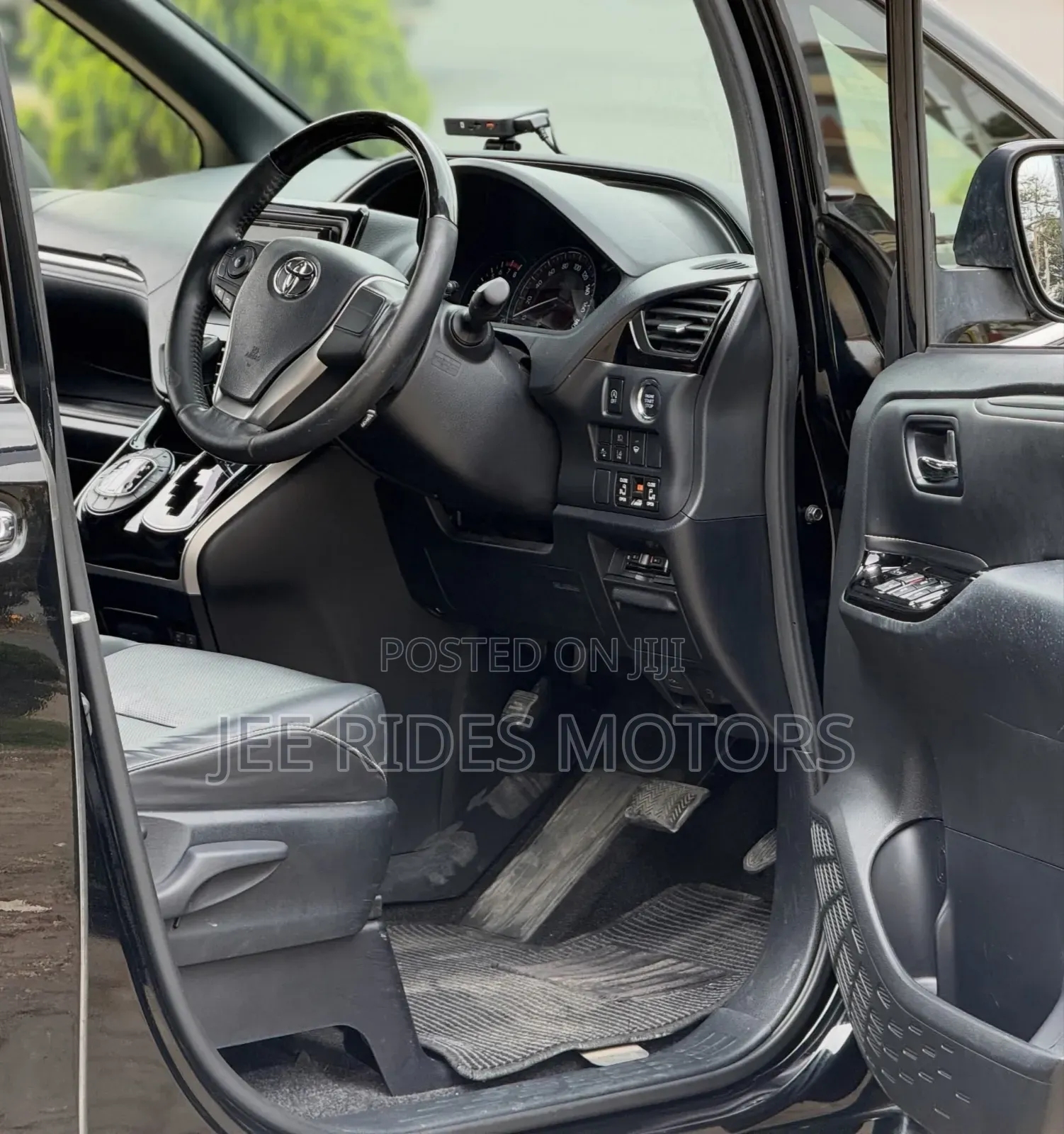 Toyota Esquire 2019 Black