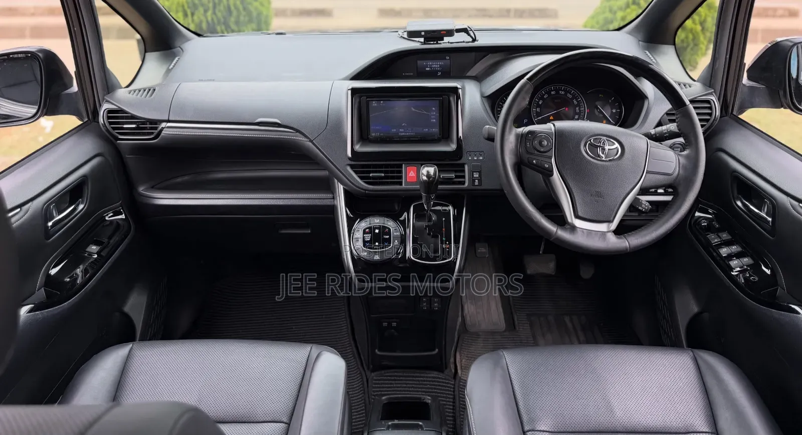 Toyota Esquire 2019 Black