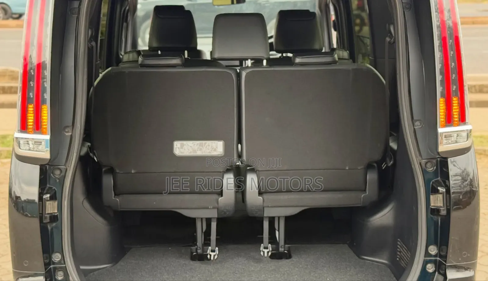 Toyota Esquire 2019 Black