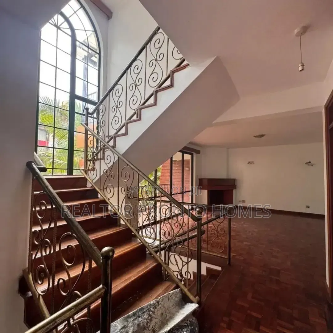 4bdrm Townhouse / Terrace in Kileleshwa for rent