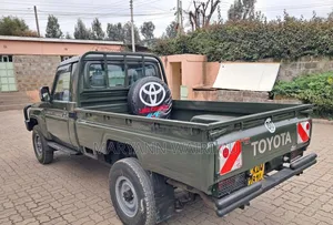 Toyota Land Cruiser 2012 Green